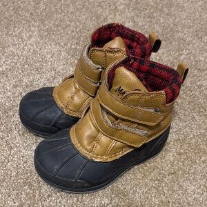 Magellan Outdoors Tan and Black Kids Snow Boots